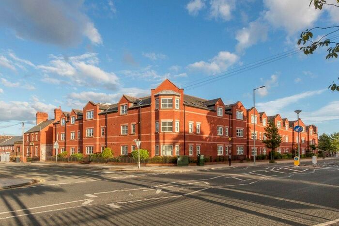 2 Bedroom Flat To Rent In Lime Grove, Seaforth, Liverpool, L21
