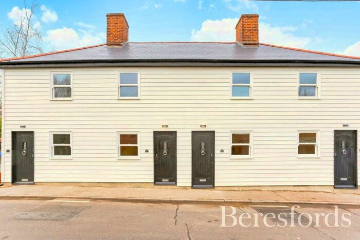 2 Bedroom Terraced House For Sale In Wheatsheaf Cottages, Laindon Common Road, CM12