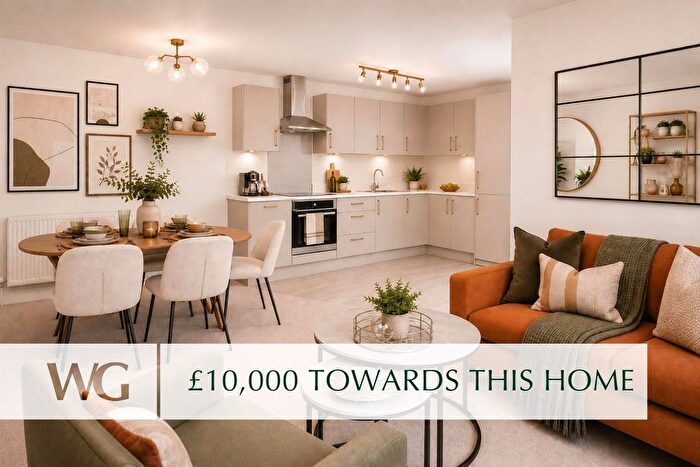 2 Bedroom Detached House For Sale In Honor Close, Exeter, EX2
