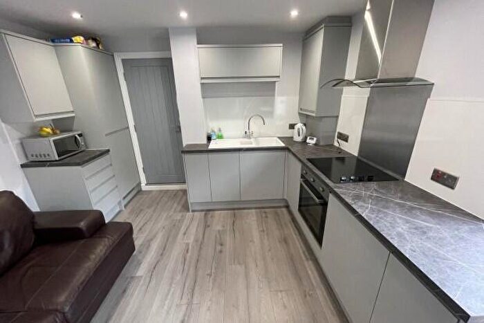 1 Bedroom Flat To Rent In Richmond Road Cardiff, CF24