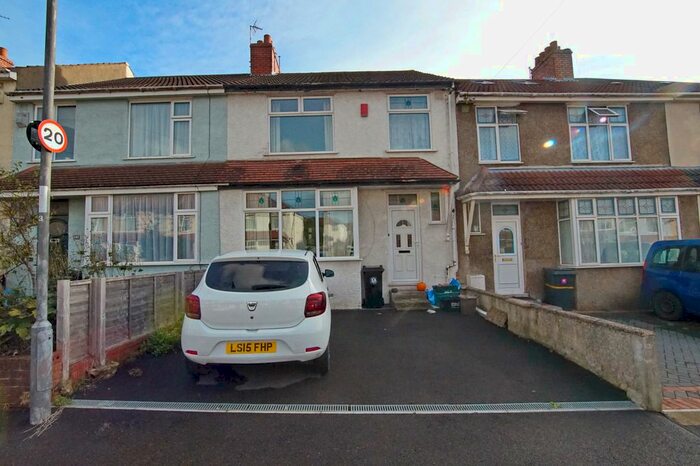 4 Bedroom Property To Rent In Sandling Avenue, Horfield, Bristol BS7