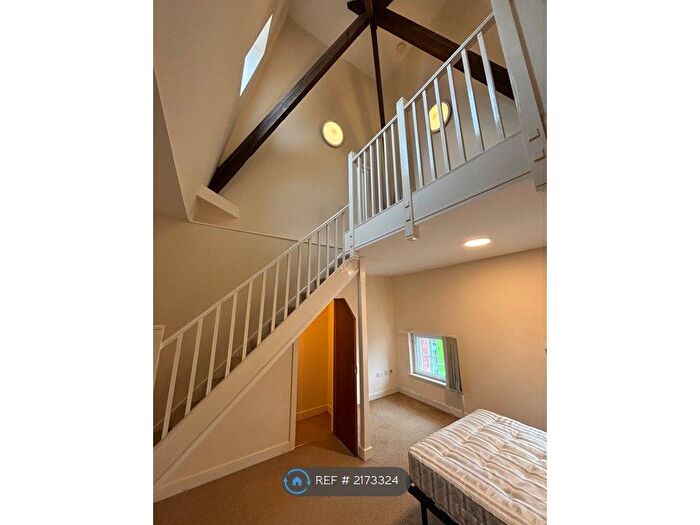 2 Bedroom Flat To Rent In Waterloo House, Newcastle Upon Tyne, NE1