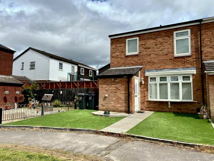 3 Bedroom End Of Terrace House To Rent In Rosebay Avenue, Kings Norton, Birmingham, B38