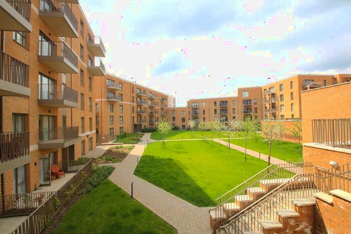 2 Bedroom Flat To Rent In Royal Engineers Way, NW7