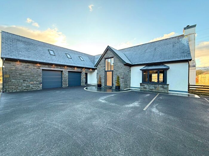 5 Bedroom Detached House For Sale In Cynlas Drive, Rhigos, Aberdare, CF44