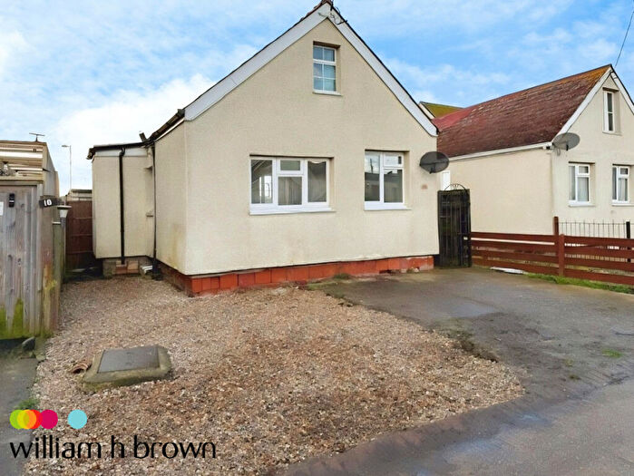 2 Bedroom Bungalow To Rent In Sea Way, Jaywick, Clacton-On-Sea, CO15