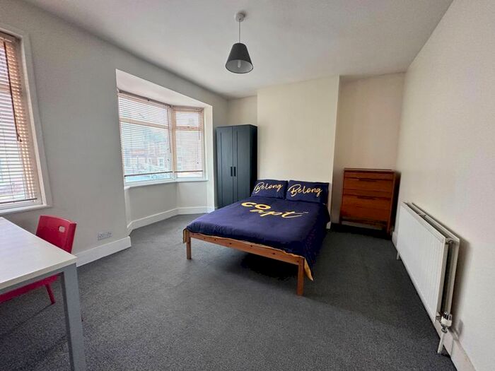 4 Bedroom Terraced House To Rent In Ewhurst Road, Brighton, BN2