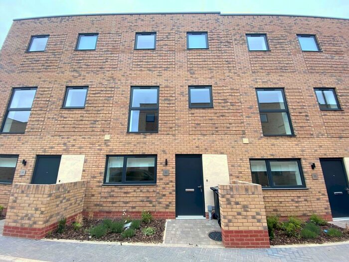 3 Bedroom House To Rent In Hooper Street Soho Wharf, B18