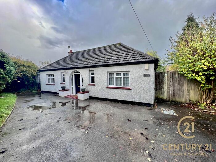 3 Bedroom Bungalow To Rent In Church Road, Iver, SL0