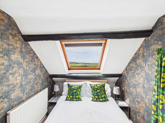 2 Bedroom Cottage For Sale In Abbey View, Stainsacre, YO22