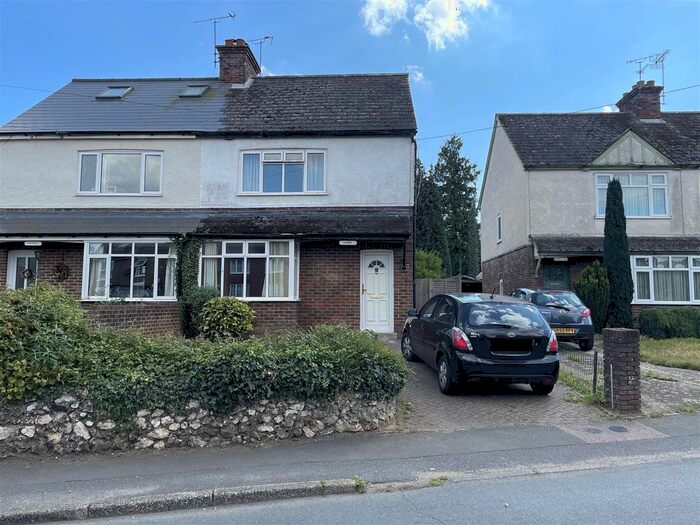 3 Bedroom Semi-Detached House For Sale In Howland Road, Marden, Tonbridge, TN12