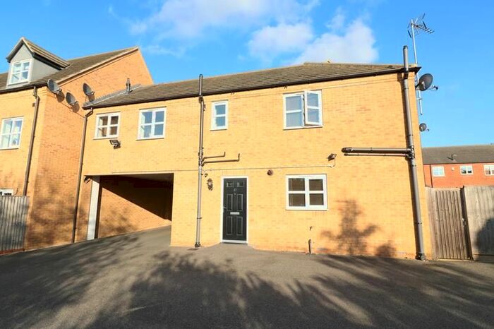 1 Bedroom Flat To Rent In Peter Crisp Way, Rushden, NN10