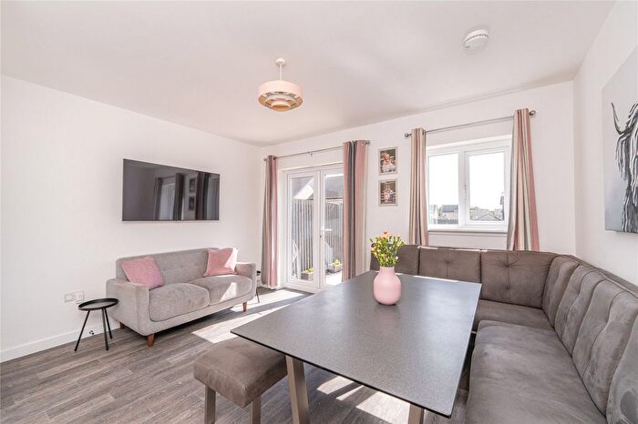 4 Bedroom End Of Terrace House For Sale In Carter Drive, Edinburgh, EH17