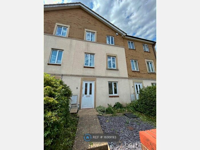 4 Bedroom Terraced House To Rent In Keats Court, Horfield, Bristol, BS7