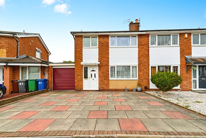 3 Bedroom Semi-detached House For Sale In Fernview Drive, Ramsbottom, Bury, Greater Manchester, BL0