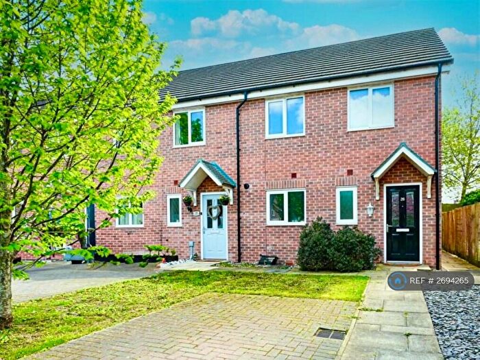 3 Bedroom End Of Terrace House To Rent In Aspenwood Close, Walton Le Dale, Preston, PR5