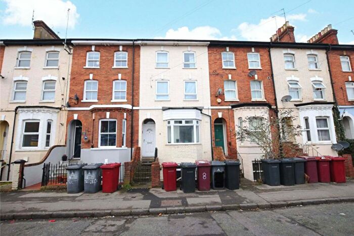 2 Bedroom Apartment To Rent In George Street, Reading, Berkshire, RG1