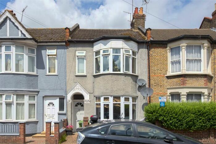 1 Bedroom Flat To Rent In Spruce Hills Road, Walthamstow, London, E17