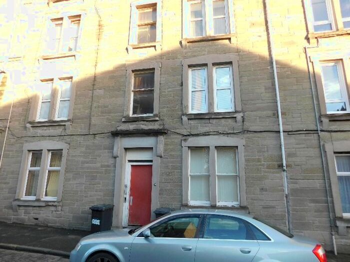 3 Bedroom Flat To Rent In Ogilvie Street, Stobswell, Dundee DD4