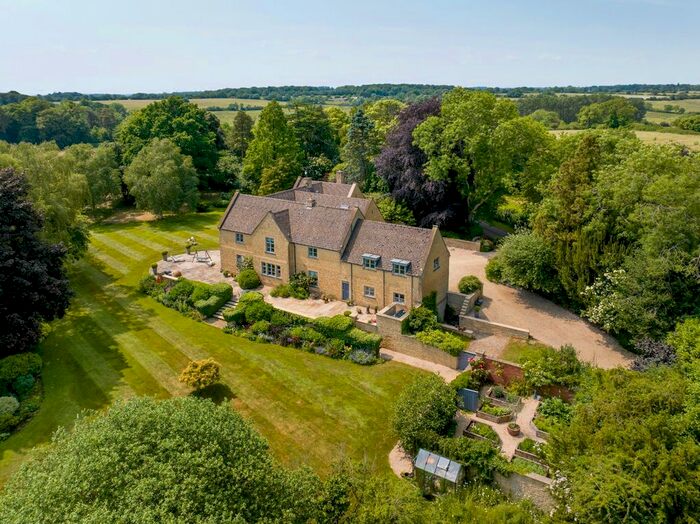 6 Bedroom Detached House For Sale In Little Tew, Chipping Norton, Oxfordshire, OX7