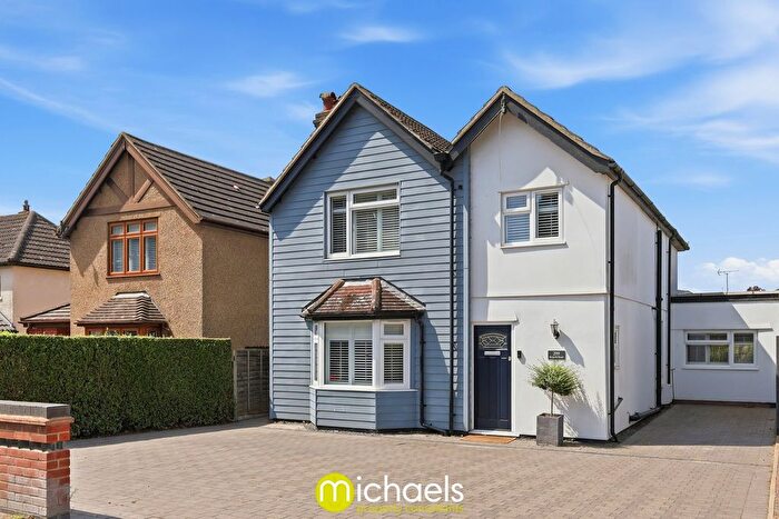 3 Bedroom Detached House For Sale In Straight Road, Colchester, CO3
