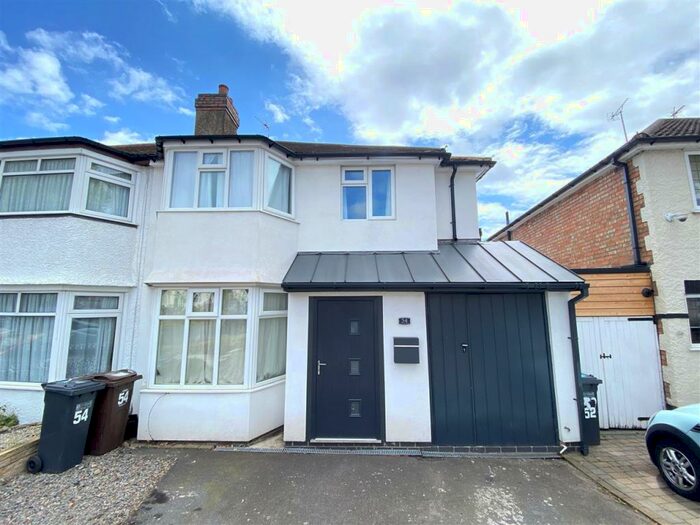 4 Bedroom Semi-Detached House To Rent In Lyndon Road, Solihull, Solihull, B92