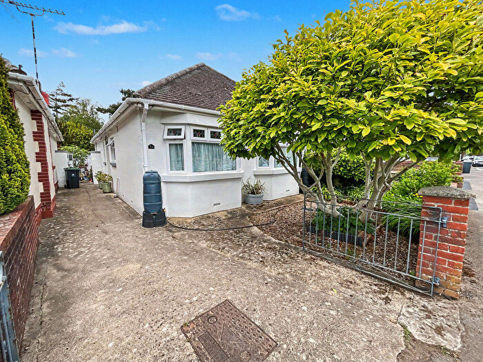 3 Bedroom Bungalow For Sale In Christchurch, BH23