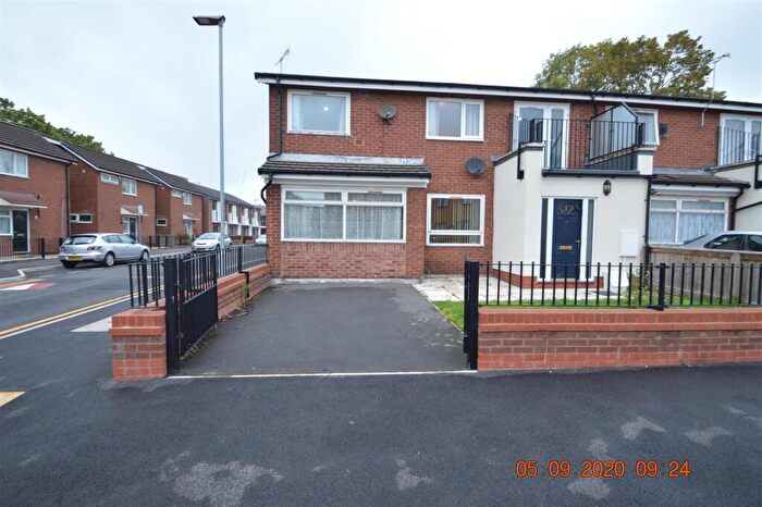 4 Bedroom House To Rent In Statham Road, Ardwick, Manchester, M13