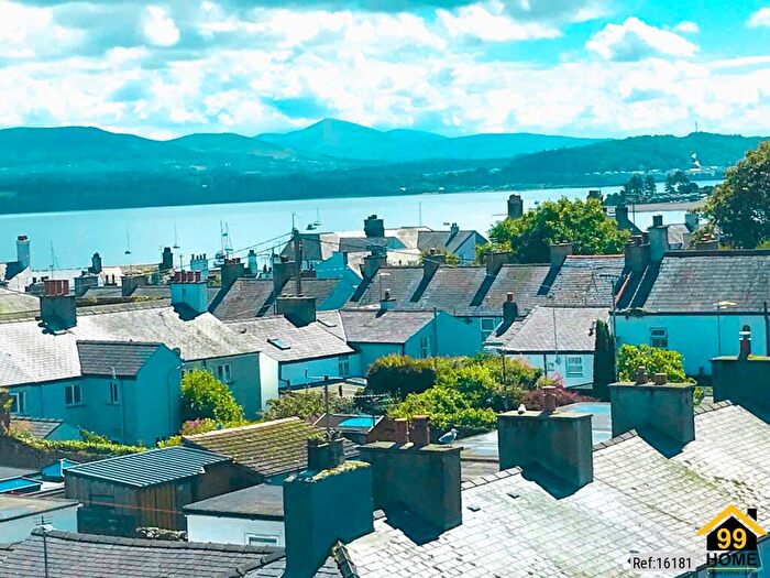 4 Bedroom Duplex For Sale In Crofton House, Beaumaris, Anglesey, LL58