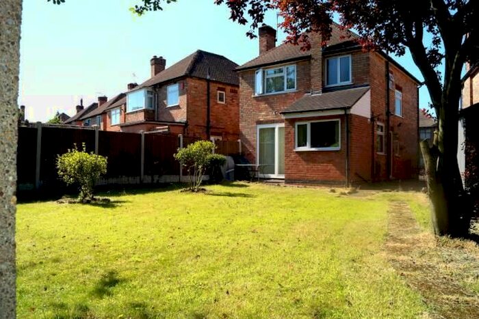 3 Bedroom Detached House To Rent In Kingswood Road, Wollaton, Nottingham, NG8