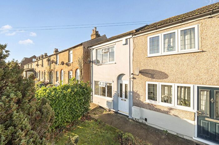 2 Bedroom End Of Terrace House For Sale In Main Road, Sutton At Hone, Dartford, Kent, DA4