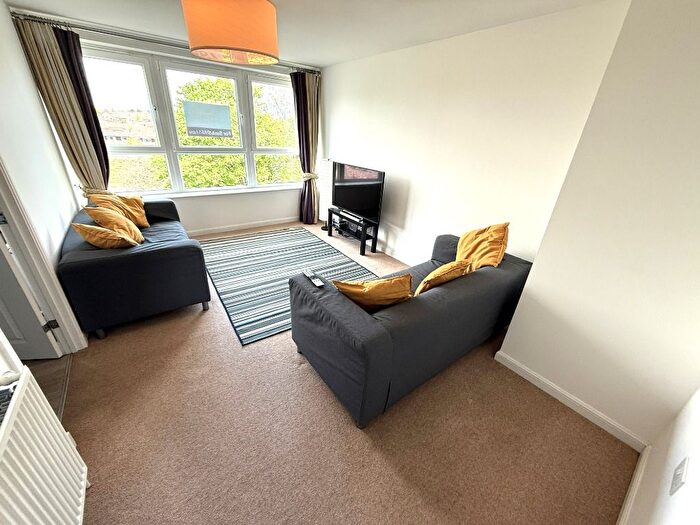 2 Bedroom Flat To Rent In Burnside Road, Dyce, Aberdeen, AB21