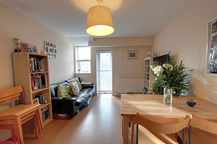 1 Bedroom Flat To Rent In Wells Road, Bath, BA2