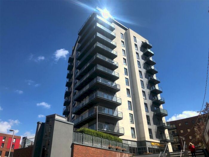 2 Bedroom Flat To Rent In Centenary Plaza, Southampton, SO19