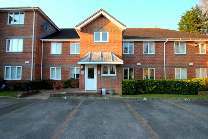 2 Bedroom Flat To Rent In Stoneacre Court, Enterprise Road, Maidstone, Kent, ME15