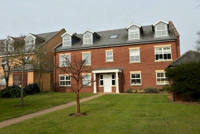 2 Bedroom Apartment To Rent In - Clarence Road, Windsor, Berkshire, SL4