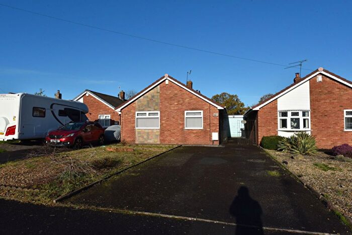 3 Bedroom Bungalow For Sale In Kingswinford, Lydgate Road, DY6