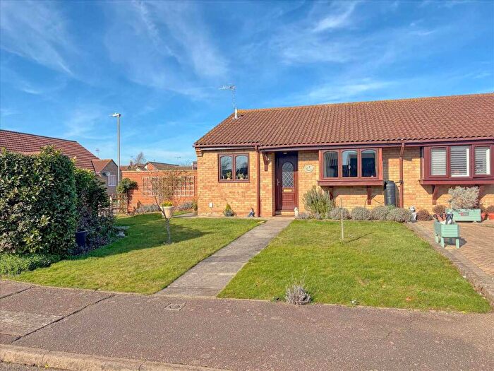 2 Bedroom Bungalow For Sale In Bernard Close, Frinton On Sea, CO13