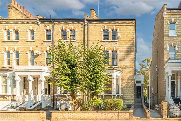 1 Bedroom Flat For Sale In Edith Road, West Kensington, W14