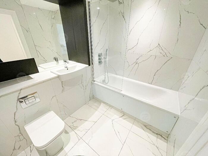 1 Bedroom Flat To Rent In West Timberyard, Hurst Street, Birmingham, B5