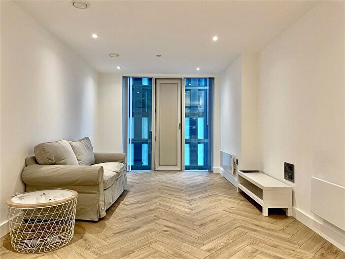 2 Bedroom Apartment To Rent In Elizabeth Tower, Chester Road, Manchester, M15