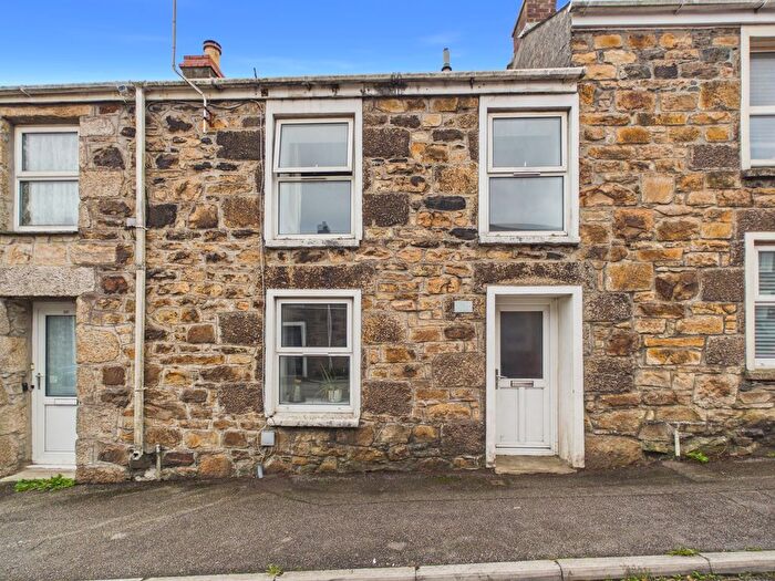 2 Bedroom Cottage For Sale In North Roskear Road, Tuckingmill, Camborne, TR14