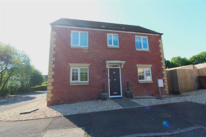 3 Bedroom Detached House For Sale In Field Close, Pontllanfraith, Blackwood, NP12
