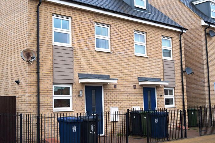 3 Bedroom Property To Rent In Halifax Road, Upper Cambourne, Cambridge, CB23
