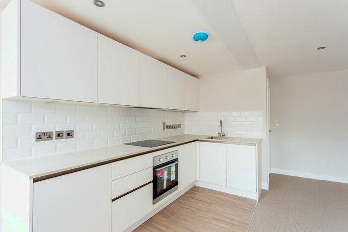 1 Bedroom Flat To Rent In London Road, Marlborough, SN8