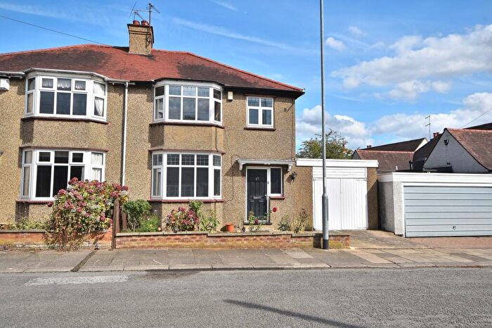 3 Bedroom Semi-Detached House To Rent In Meadway, Northampton, NN3