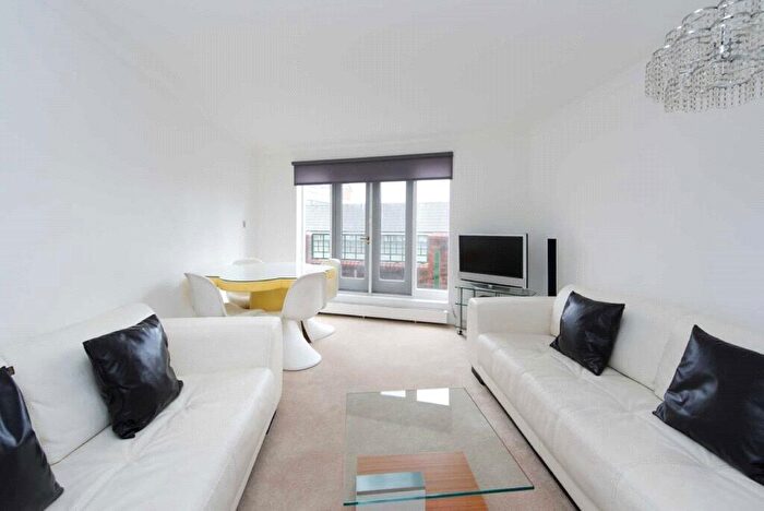 2 Bedroom Apartment To Rent In Broadley Terrace, London, NW1