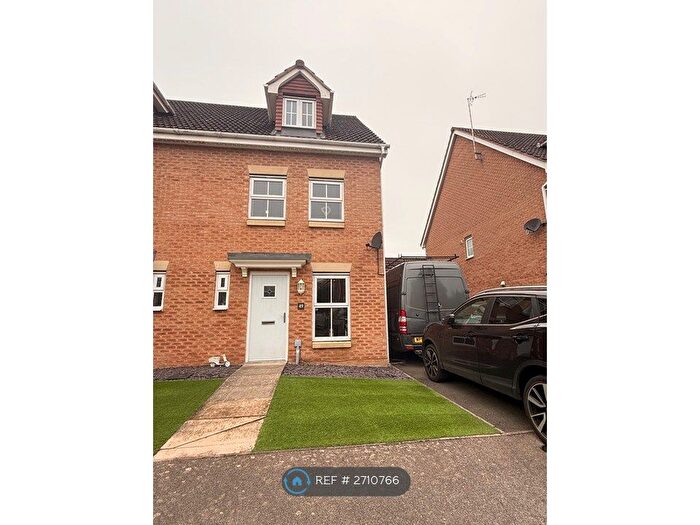 3 Bedroom Semi Detached House To Rent In Middlebrook Green, Market Harborough, LE16