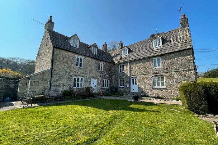 2 Bedroom Cottage For Sale In Kingston, Wareham, BH20