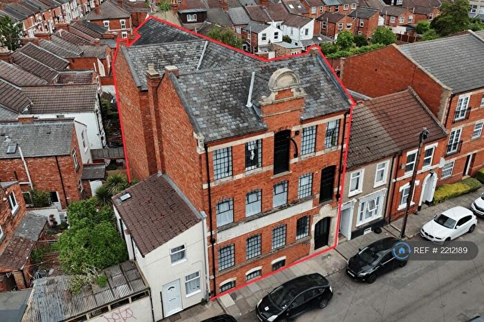 1 Bedroom Flat To Rent In Gray St., Northampton, NN1